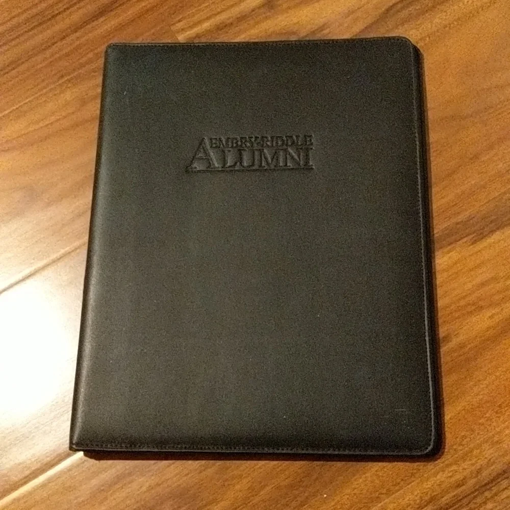 Note and planner good for meeting and interview